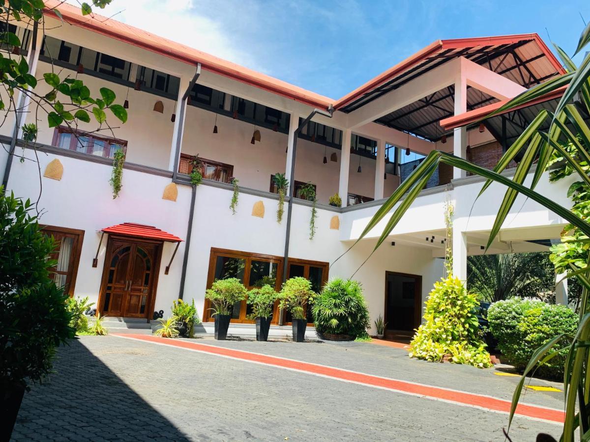 The Triangle Hotel Anuradhapura Dış mekan fotoğraf