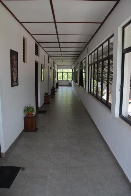 The Triangle Hotel Anuradhapura Dış mekan fotoğraf